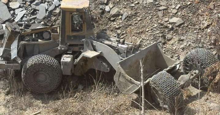 Muere un trabajador en la pizarrera de Cupa en San Vicente de Leira tras despeñarse por un terraplén