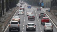 Ministro Muñoz advierte que este domingo será el día más complejo en rutas por el "retorno masivo" de vehículos
