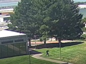Así escapaba el tirador que asesinó a Charlie Kirk en Utah