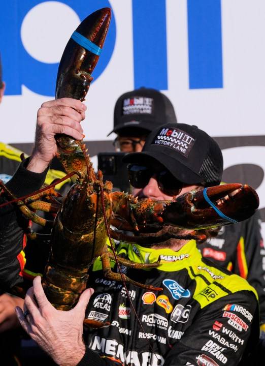 Blaney opens 2nd round of NASCAR Cup playoffs with New Hampshire win as Penske dominates