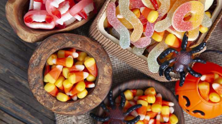 The Old-School Candy Kids Don't Find In Their Halloween Buckets Anymore