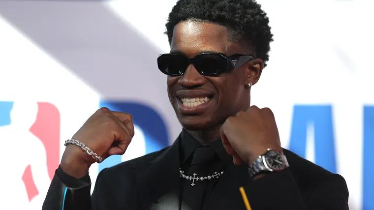 76ers coach Nick Nurse applauds V.J. Edgecombe’s ‘great strides’