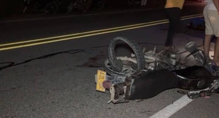 Fatalidad en la Troncal del Caribe: Hombre muere en accidente de tránsito La víctima fue arrollada por un vehículo cuyo conductor huyó de la escena.