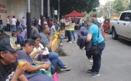 Capitalinos continúan llevando apoyos a familiares de víctimas de explosión en Iztapalapa