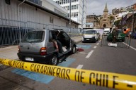Hallan cuerpo al interior de un vehículo frente al Hospital Carlos Van Buren