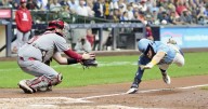Brewers turn Cardinals' messy inning into early lead in win
