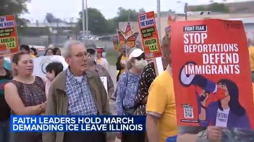 ICE in Chicago: Faith leaders lead prayer march at Naval Station Great Lakes, demand end to immigration Operation Midway Blitz