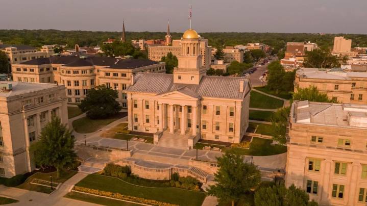 Iowa universities pare down state-funding ask after no increase last session