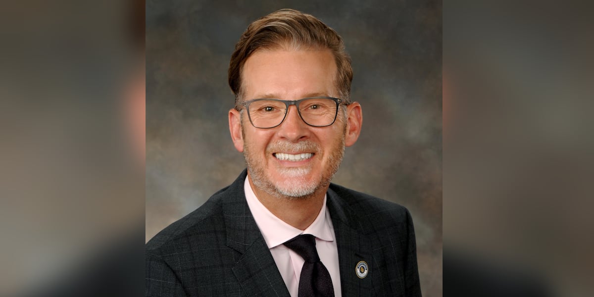 Ex-South Bend schools superintendent placed on paid administrative leave by Arizona school district
