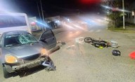 Un motociclista voló por el aire tras un terrible choque en un cruce clave del Camino General Belgrano