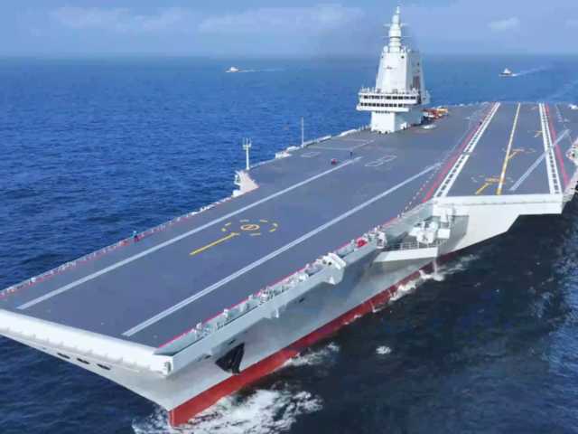 China pone a prueba con éxito su primer portaaviones con catapulta electromagnética