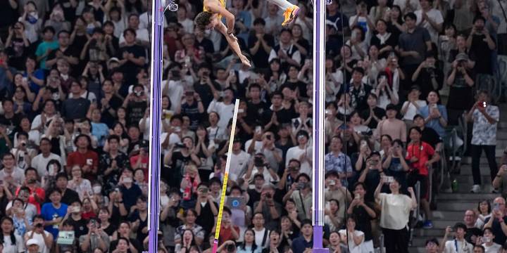 Duplantis gives Japanese fans what they came for — another world record in pole vault