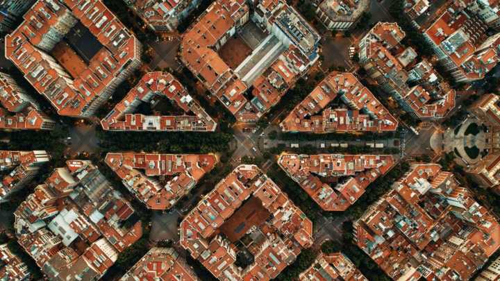 El falso progresismo político y las grandes ciudades