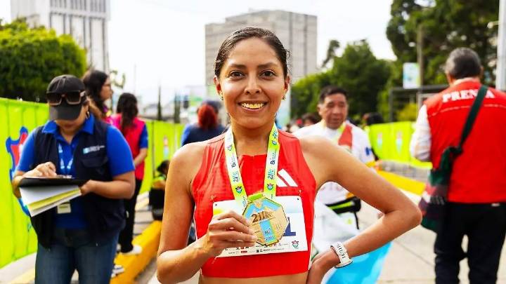 La potosina Cindy Meza logró tercer lugar en el 21K Guatemala