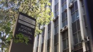 Cuatro ladrones menores de edad se enfrentaron a tiros con la Policía durante una persecución