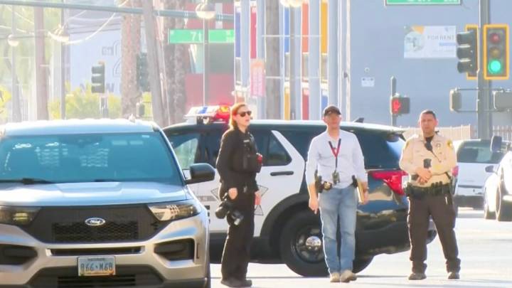 Hombre afirma que le dispararon mientras conducía por el centro de Las Vegas