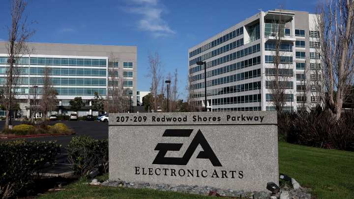 Electronic Arts signs $55-billion deal with Saudi Arabia’s Public Investment Fund and more to go private. Analysts say it’s worth more.