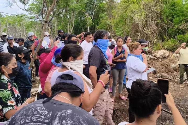 Ejidatarios y presuntos invasores sostienen diálogo por terrenos en disputa en Playa del Carmen