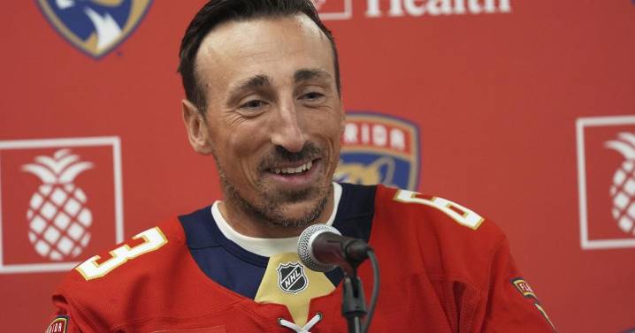 Brad Marchand didn't expect to stay with the Panthers this season. Here's why he could