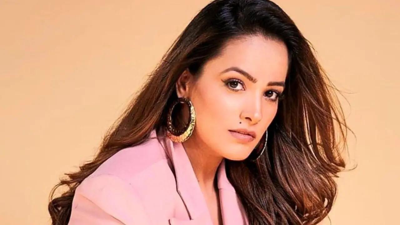 Anita Hassanandani wins Zee TV’s Chhoriyan Chali Gaon