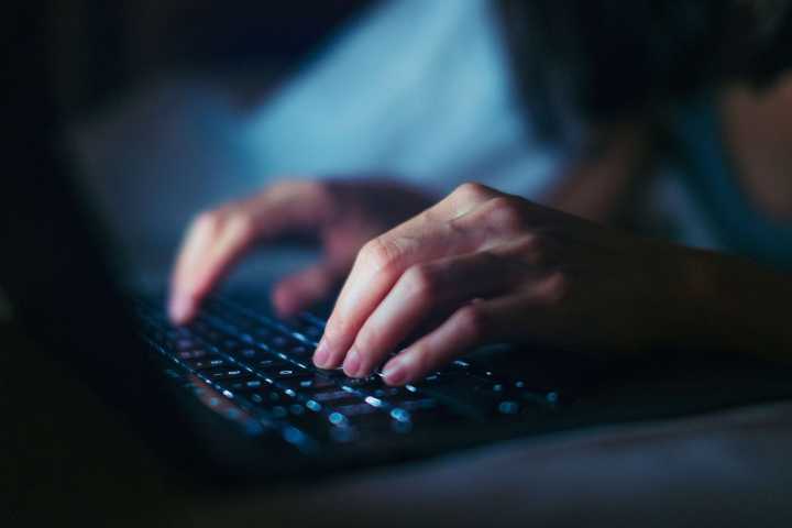 Misinfo social posts rise after Kirk shooting
