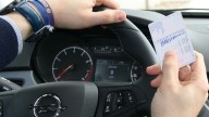 Así es el "Plan Reconduce": la ayuda de 2.000 euros para sacarte este carnet de conducir que podrás solicitar pronto