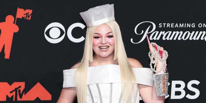Megan Stalter Carries a Studded Dunkin’ Cup at MTV VMAs 2025 | 2025 MTV VMAs, Megan Stalter, MTV VMAs