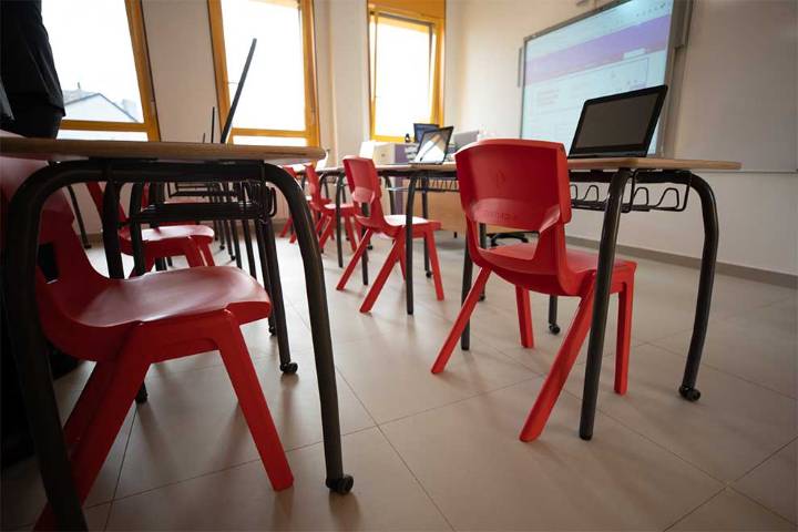 Pediatras alertan: más riesgos para los niños con alergias y asma en la vuelta al cole