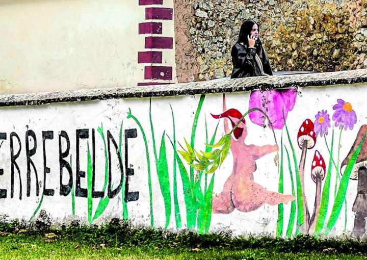 Los organizadores del campamento de Bernedo defienden las duchas mixtas como forma de «normalizar todos los cuerpos»