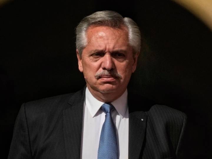 En redes. Alberto Fernández criticó el apoyo de Estados Unidos a Milei con un mensaje a Trump