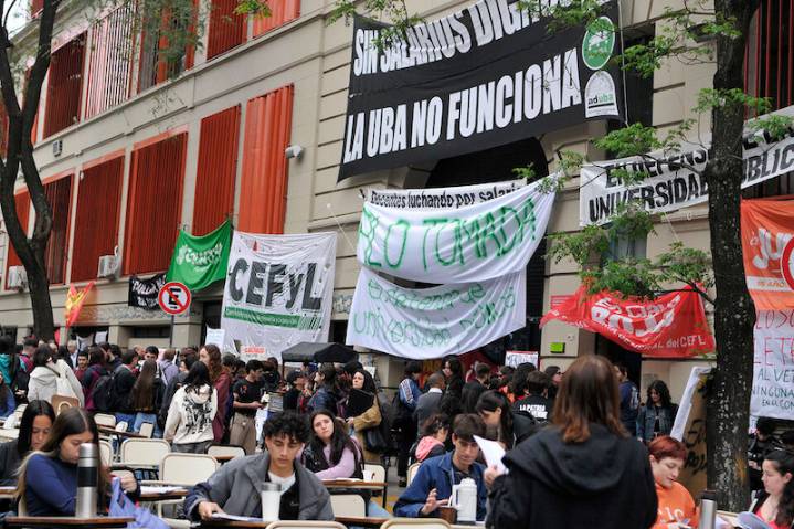 Los rectores de las universidades rechazaron el proyecto de Presupuesto 2026 que presentó Javier Milei