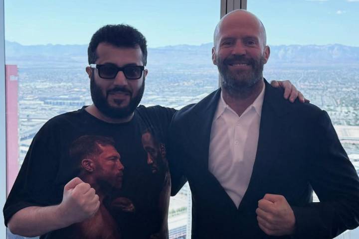 Is Jason Statham at Canelo vs. Crawford? List of Celebs at Netflix Boxing Fight Tonight Here's a look at all we know about the celebrities that showed up for Canelo vs Crawford as Jason Statham's pres