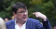 Father Ted creator Graham Linehan's arrest over trans tweets condemned