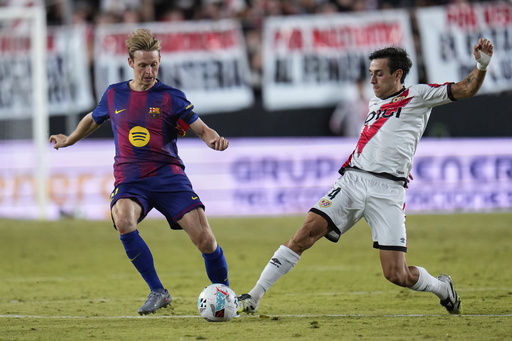 Barcelona enfrenta desafíos en casa por lesiones y problemas en el estadio