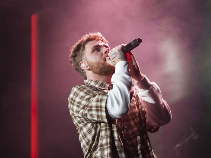 Looking for tickets to Alex Warren’s final ‘Cheaper Than Therapy’ tour dates? Here’s where you can still buy them