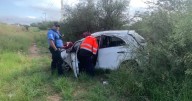 Volcadura en carretera a Peñasco deja solo daños materiales