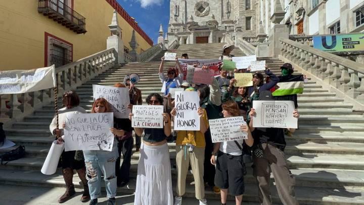 “Censuran la reflexión”; estudiantes de la UG vuelven a protestar por libertad de expresión