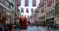 Sadiq Khan accused of giving council an hour's notice of Oxford Street announcement