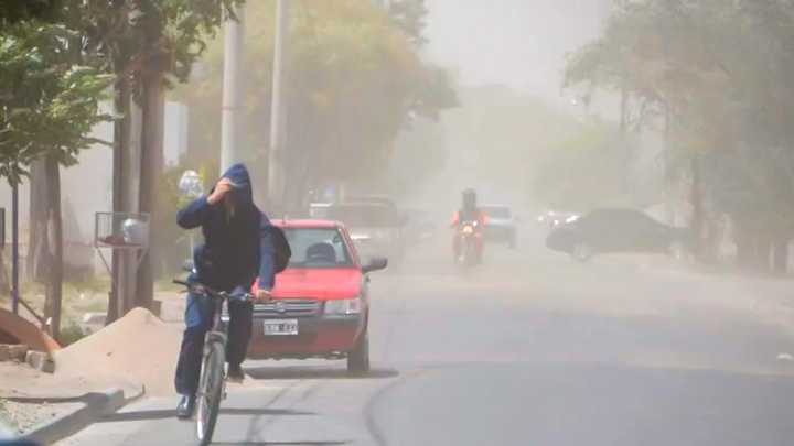 Por viento Zonda, la DGE suspendió las clases presenciales de tarde y de noche en Malargüe