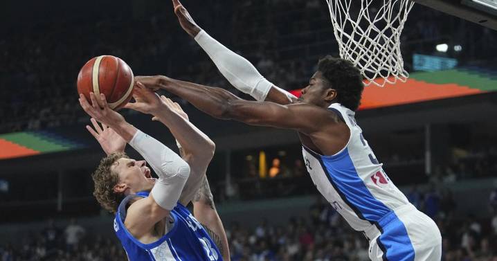 Antetokounmpo's 30 points, late free throws secure Greece's EuroBasket bronze