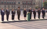 Sheinbaum encabeza ceremonia de Izamiento de Bandera en conmemoración de las víctimas de los sismos de 1985 y 2017