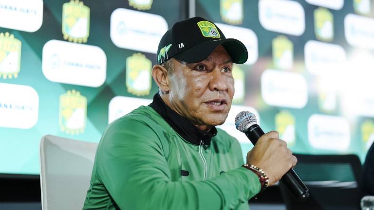 León anuncia el regreso de Ignacio Ambriz