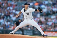 AL Central race tightens as Tigers drop back