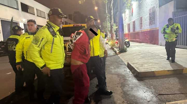Policía de tránsito es atropellado por conductor alcoholizado en Paseo de la Reforma; hay un d...