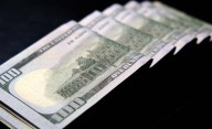 A cuánto cotizan el dólar oficial y el blue este jueves