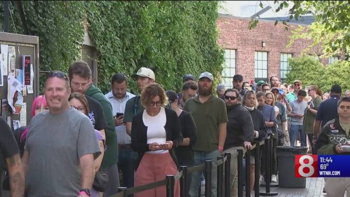 Connecticut rock fans rush to New Haven for surprise Foo Fighters tickets