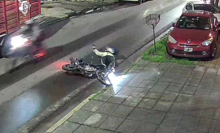 San Justo: un policía baleó a uno de los dos "motochorros" que intentó asaltarlo