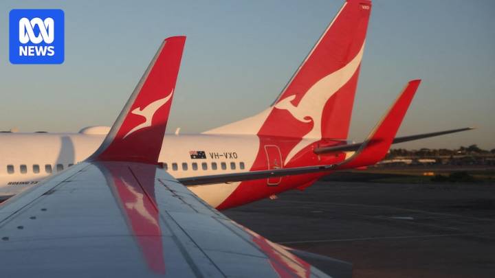 A Qantas flight from Sydney lands safely at Auckland Airport after mayday call