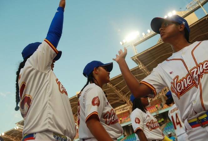 Team beisbol femenino lidera tabla en la Ronda de Apertura del Panamericano 2025