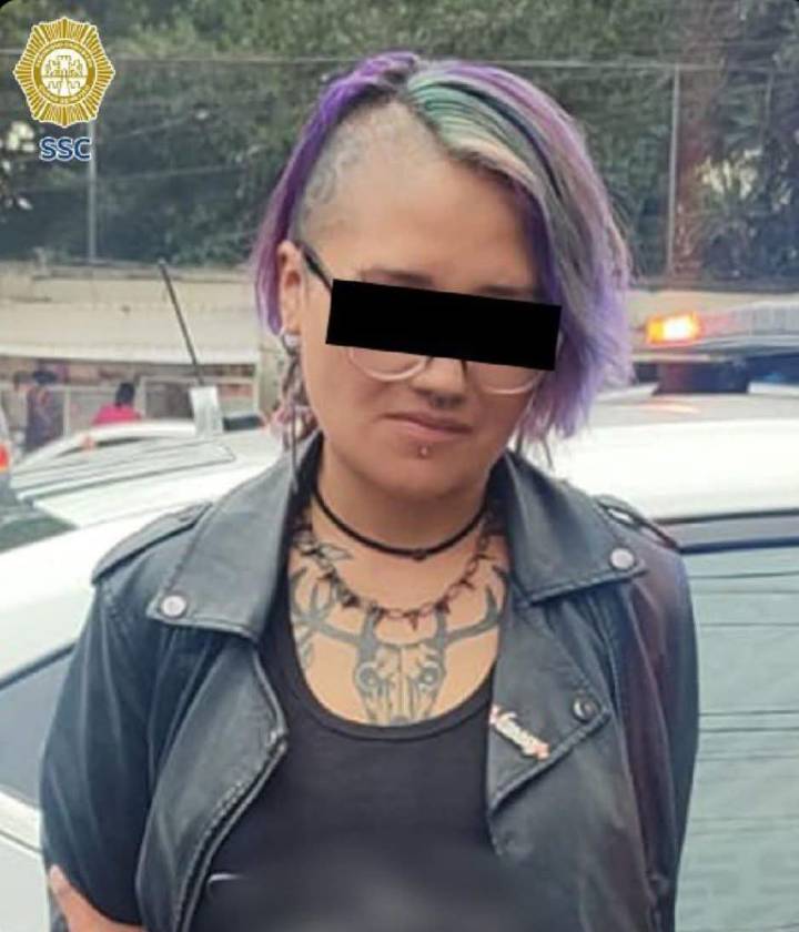 MUJER SE SENTÍA INTOCABLE, PERO FUE DETENIDA POR AGREDIR A UN POLICÍA DE LA SSC